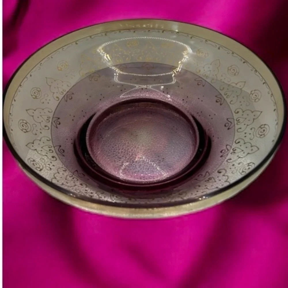 Pier 1 Amethyst Mouth Blown Bowl